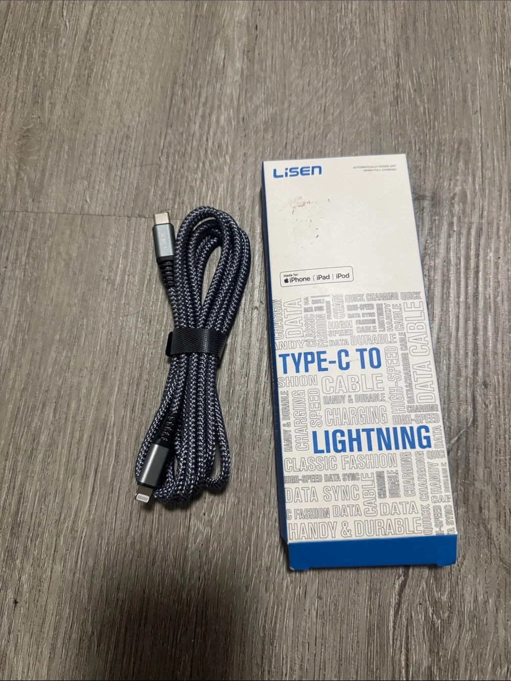 Type-C to Lightning Cable in White and Blue